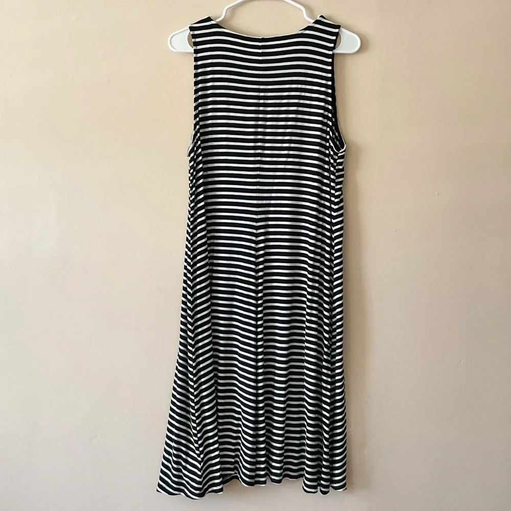 Old Navy Striped Dress - Picture 7 of 9